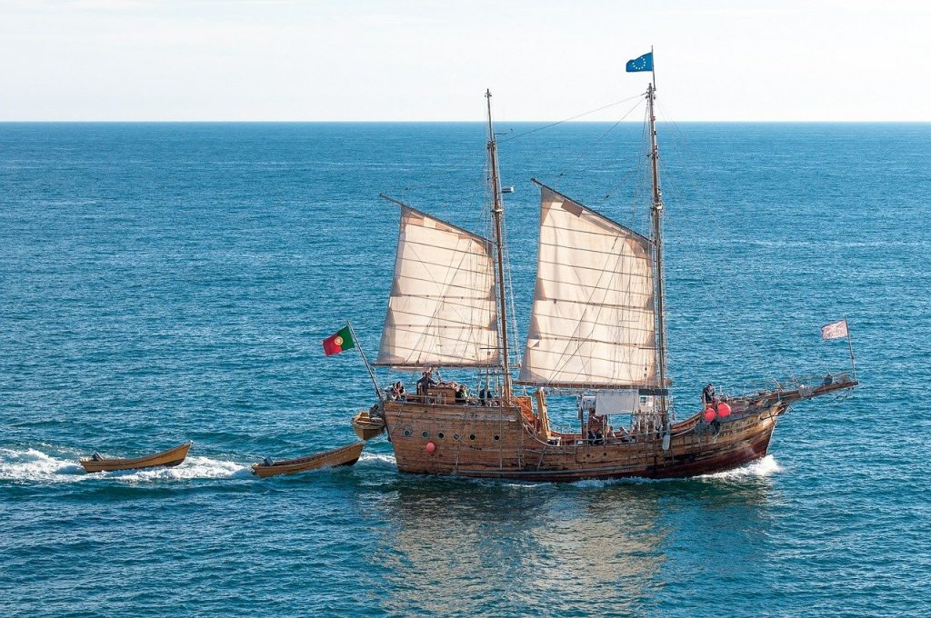 Pirate ship sailing the sea
